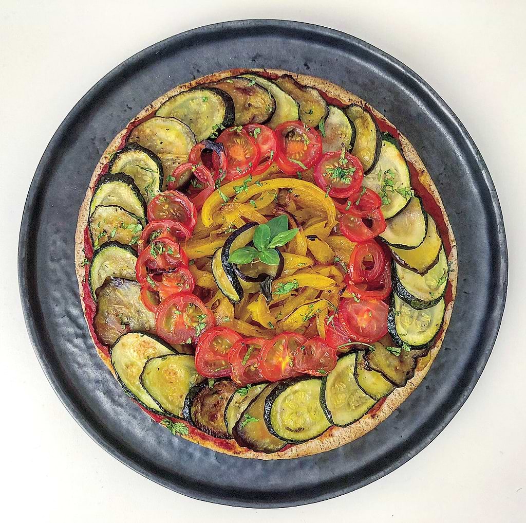 Pizza aux légumes du soleil et pâte d’épeautre